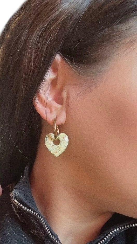 Boucles d’oreilles cœur jaune pastel 💛